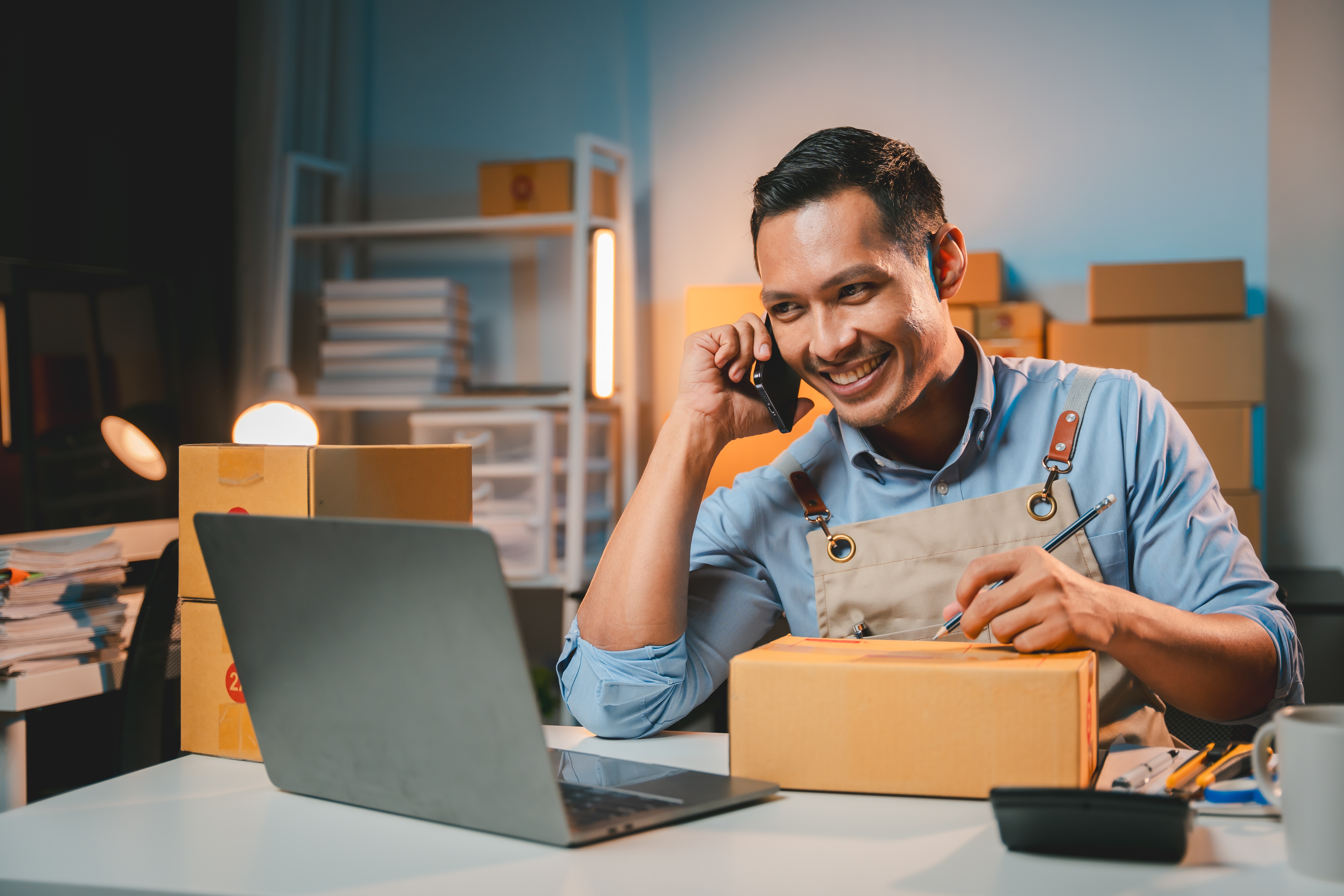 Workload, Communications, Salaries, and More: 5 Tips for Managing Remote Teams Efficiently